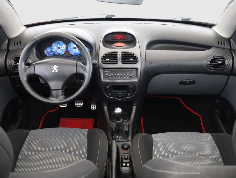 Peugeot 206, 2003