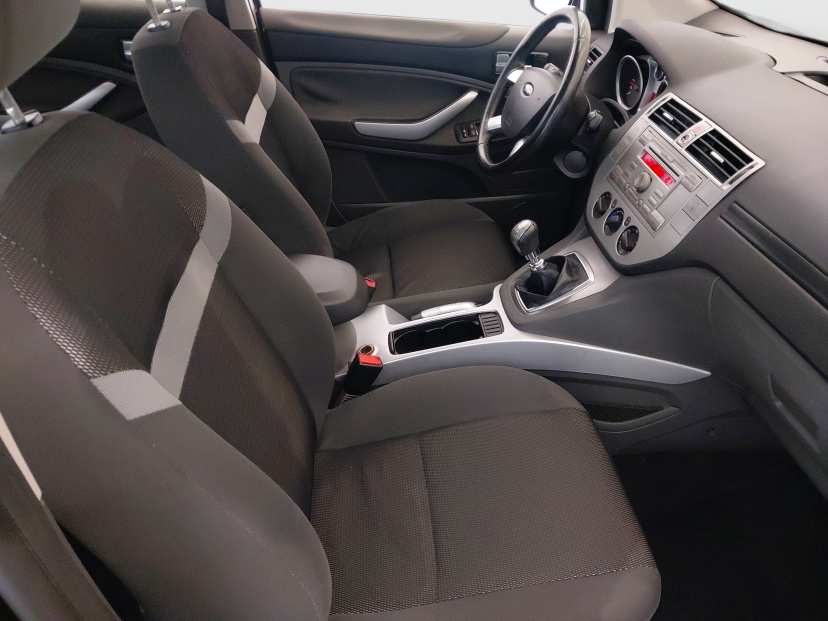 Ford Kuga, 2012