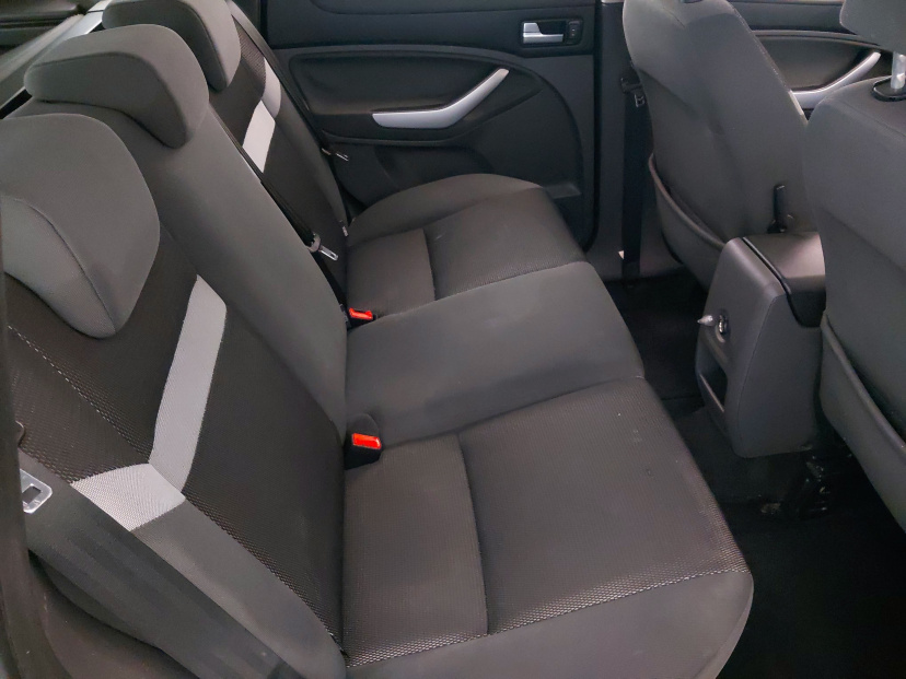 Ford Kuga, 2012