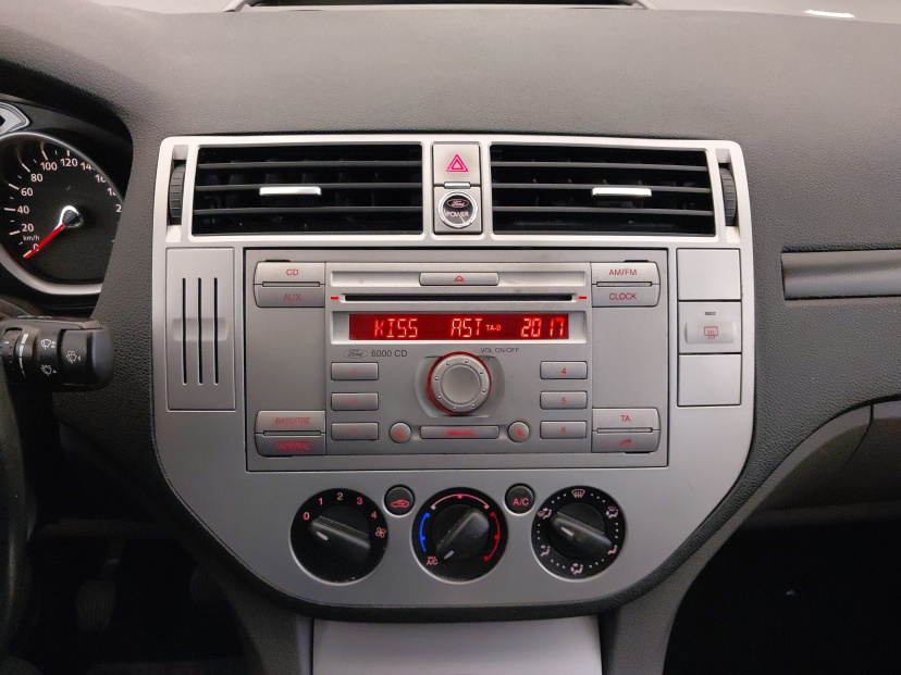 Ford Kuga, 2012