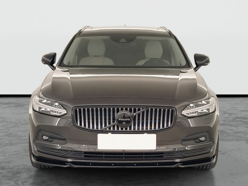 Volvo V90, 2021