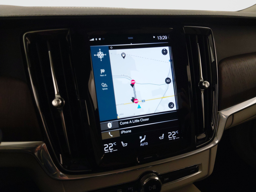 Volvo V90, 2021