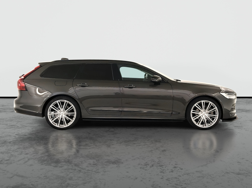 Volvo V90, 2021