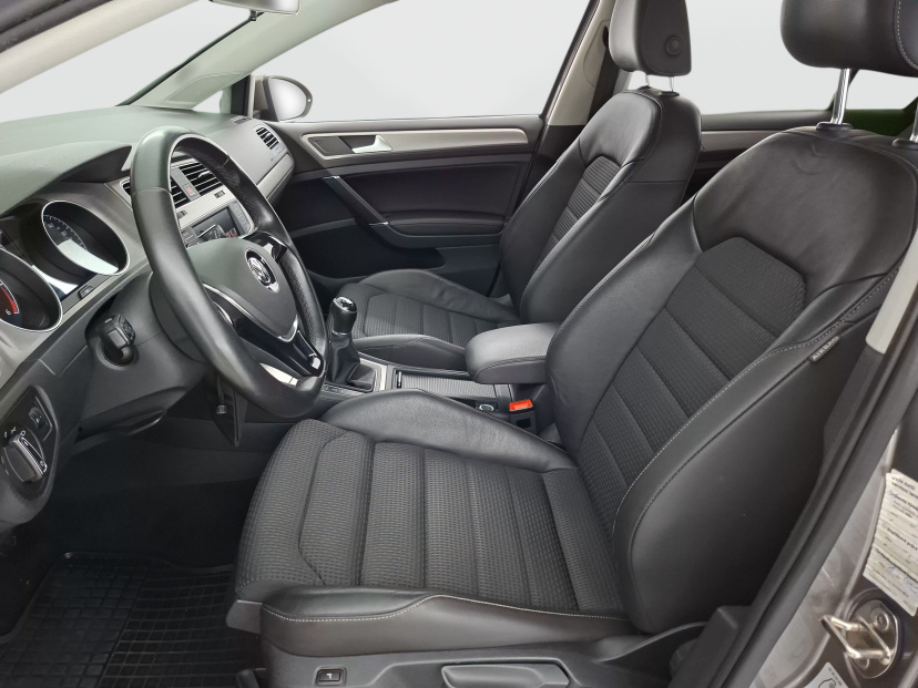 Volkswagen Golf, 2015