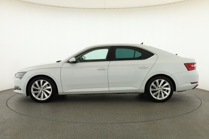 Škoda Superb, 2019
