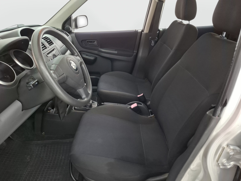 Suzuki Ignis, 2004