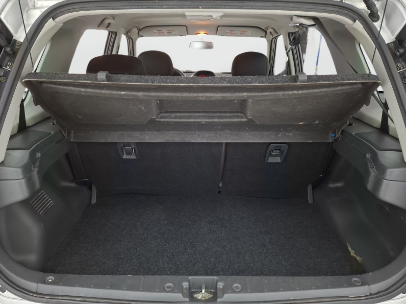 Suzuki Ignis, 2004