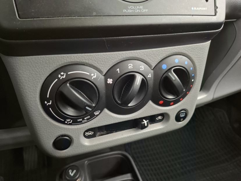 Suzuki Ignis, 2004
