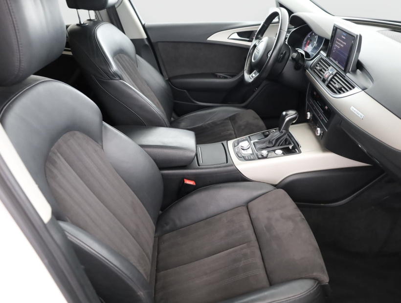 Audi A6 Allroad, 2015