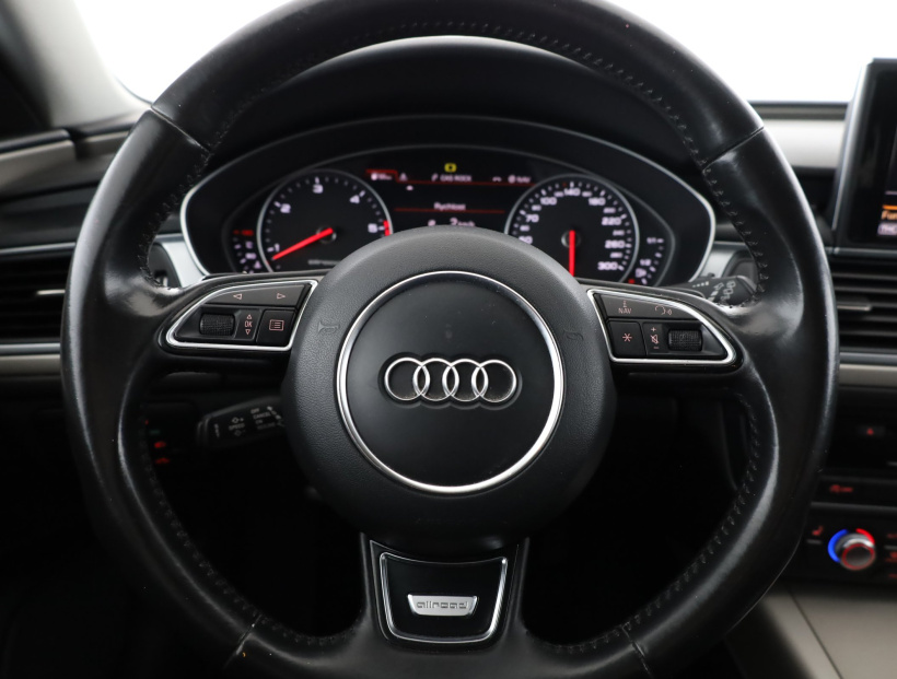 Audi A6 Allroad, 2015