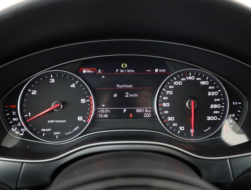 Audi A6 Allroad, 2015