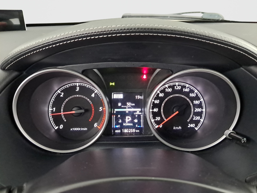 Mitsubishi Outlander, 2011