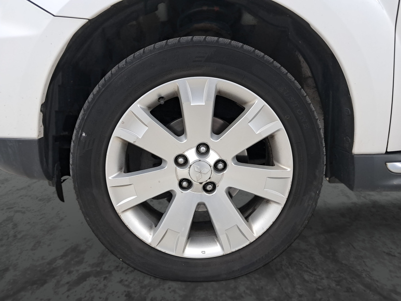 Mitsubishi Outlander, 2011