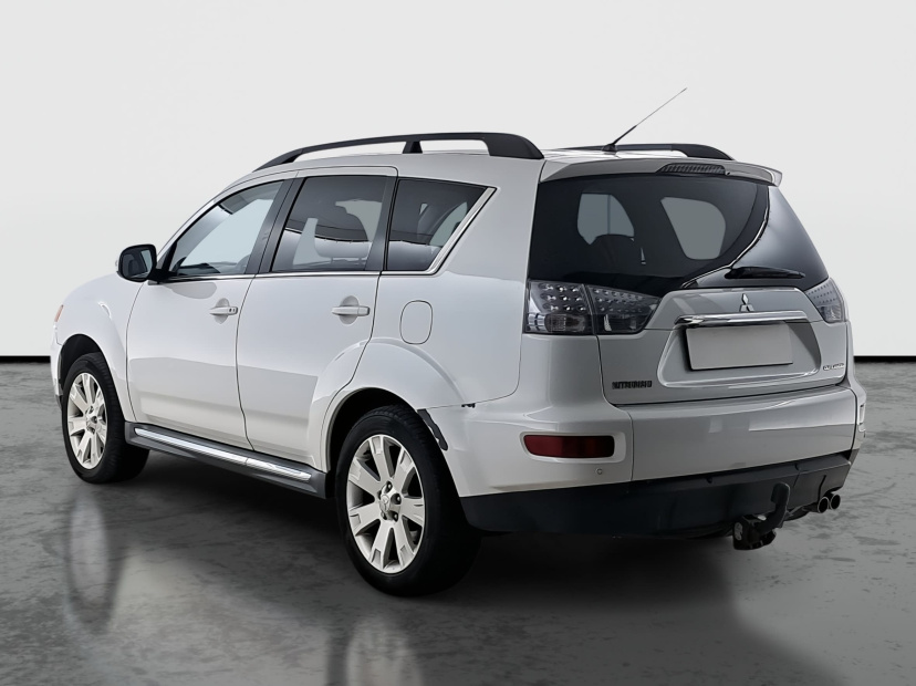 Mitsubishi Outlander, 2011