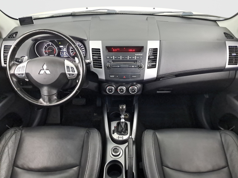 Mitsubishi Outlander, 2011