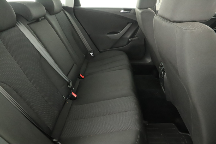 Volkswagen Passat, 2007