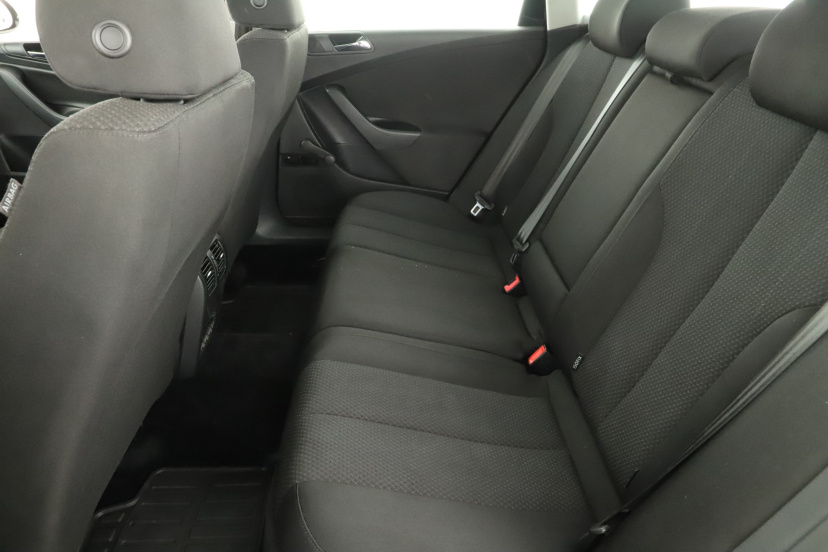 Volkswagen Passat, 2007