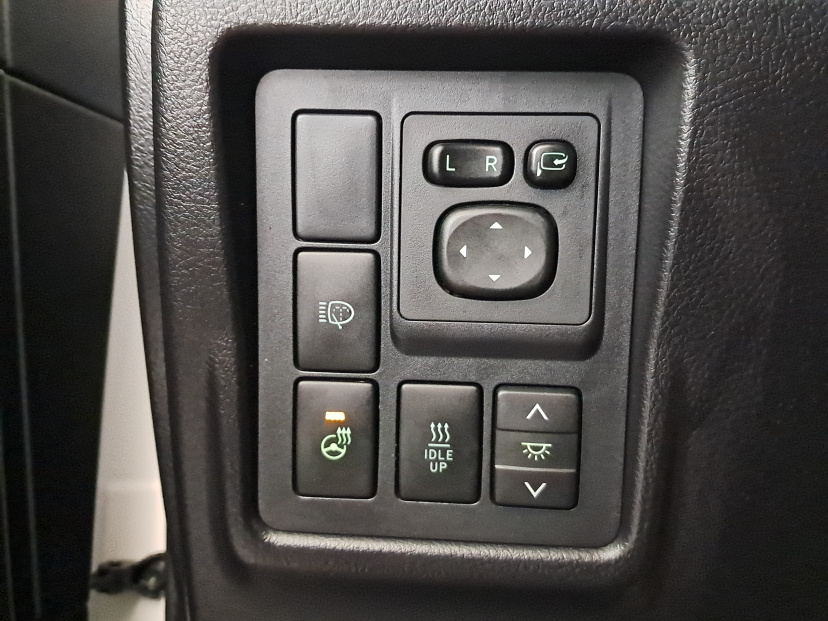 Toyota Land Cruiser, 2016