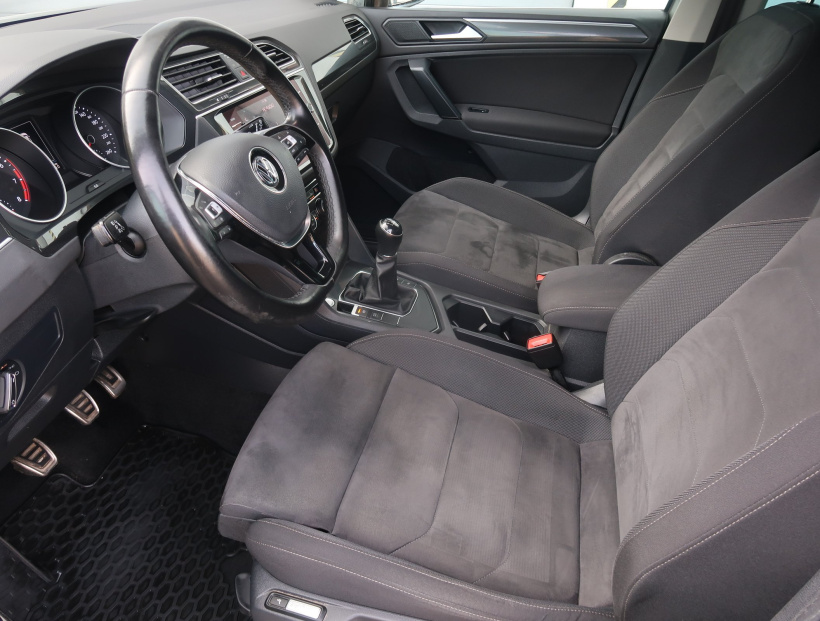 Volkswagen Tiguan, 2020