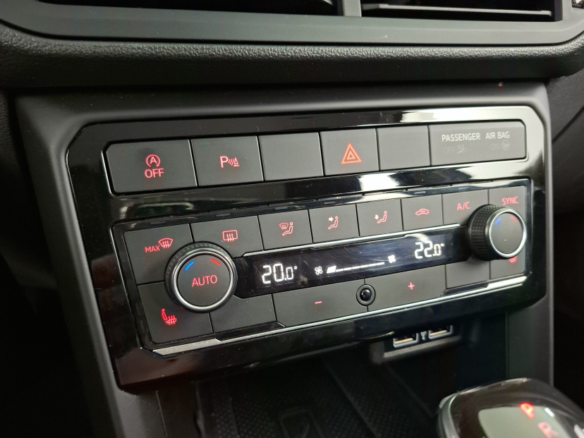 Volkswagen T-Cross, 2019