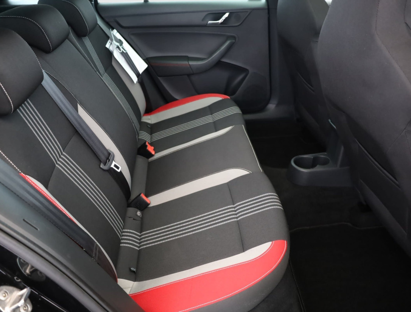 Škoda Rapid Spaceback, 2016