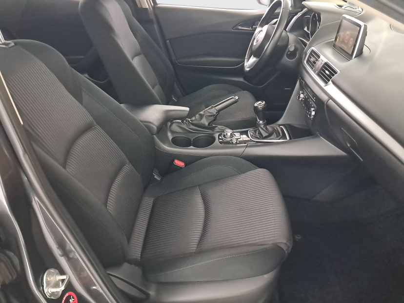 Mazda 3, 2016