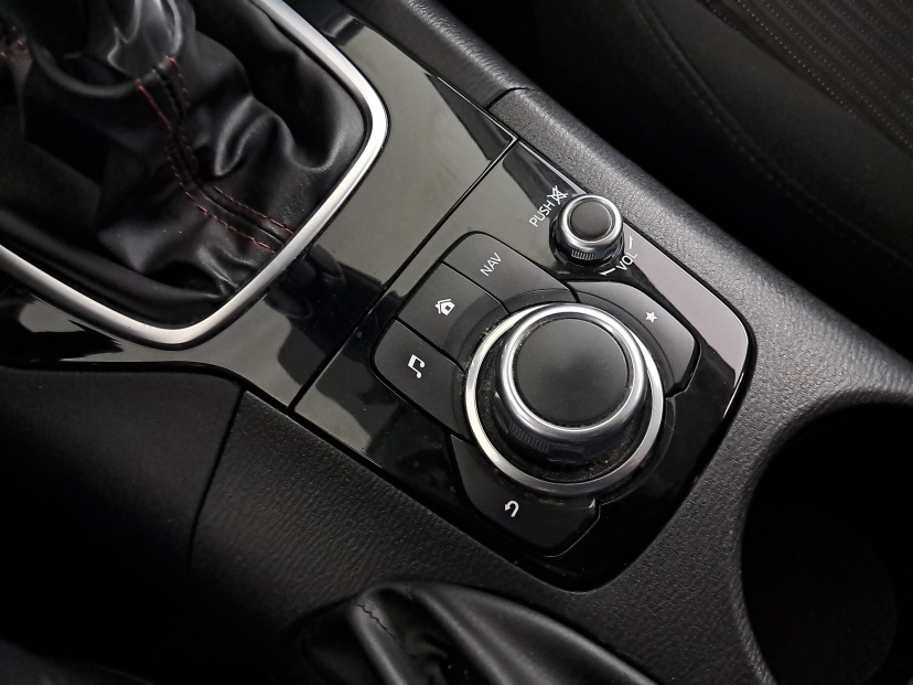 Mazda 3, 2016