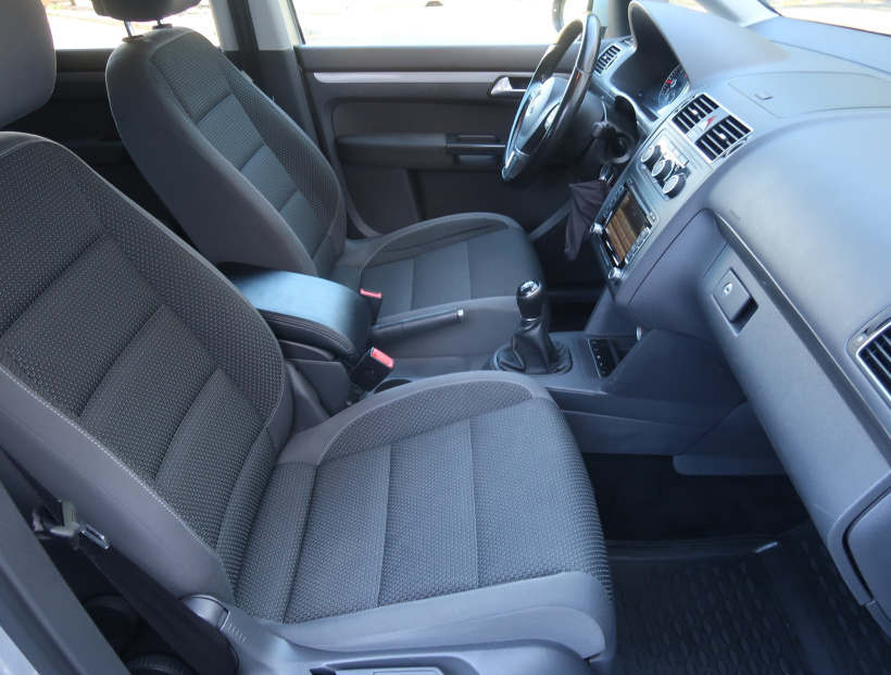 Volkswagen Touran, 2014