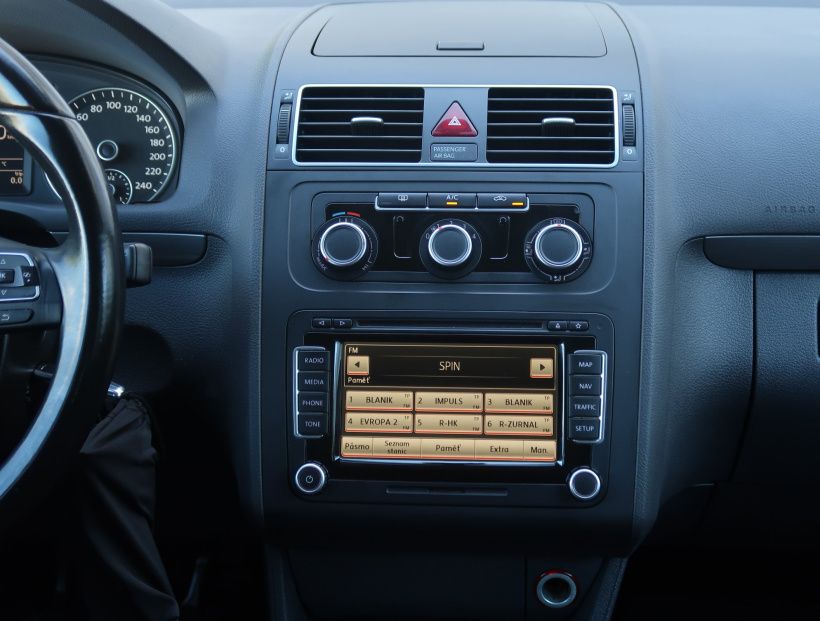 Volkswagen Touran, 2014