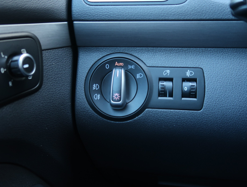 Volkswagen Touran, 2014