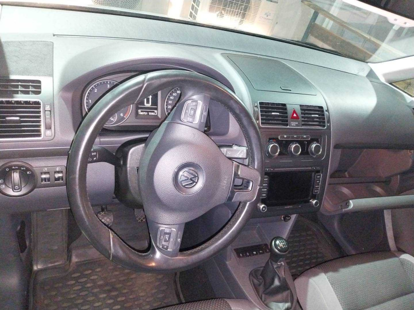 Volkswagen Touran, 2014