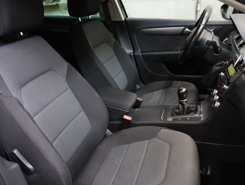 Volkswagen Passat, 2013