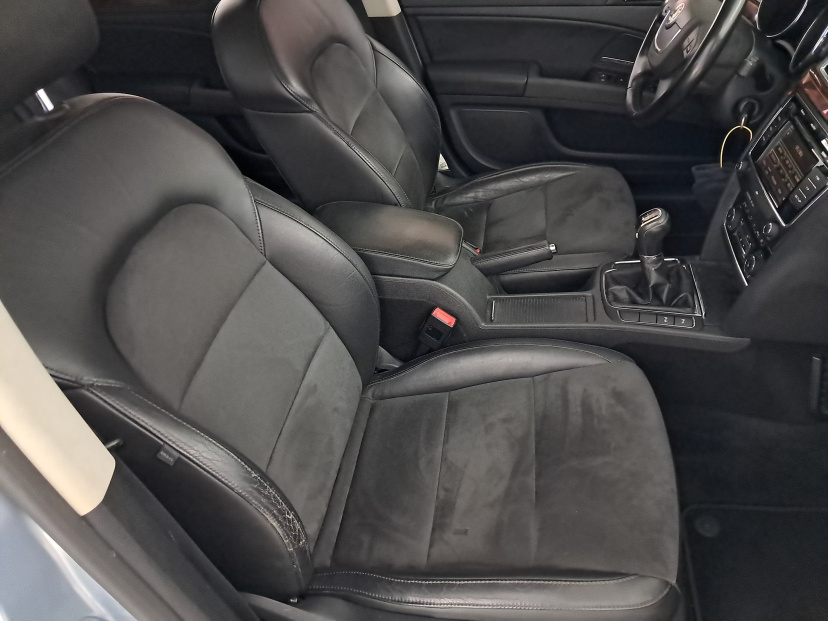 Škoda Superb, 2011