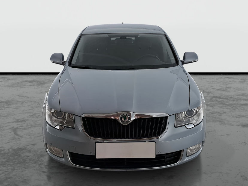 Škoda Superb, 2011