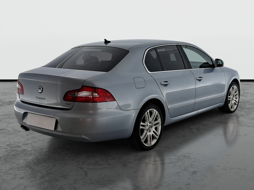 Škoda Superb, 2011