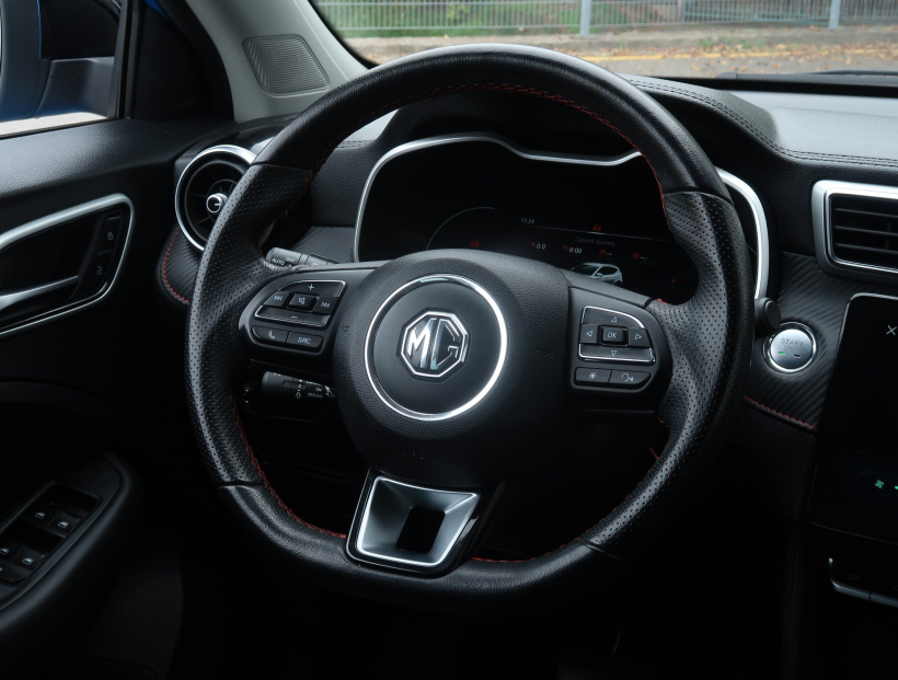 MG ZS SUV, 2022