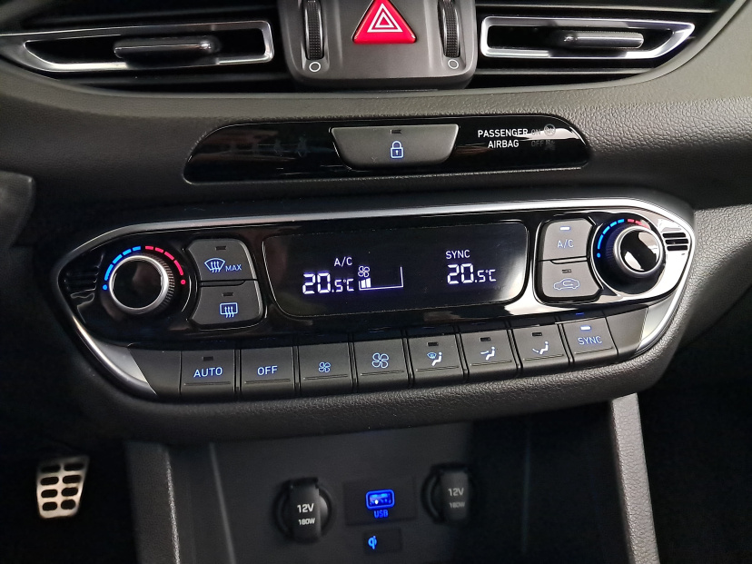 Hyundai i30, 2022