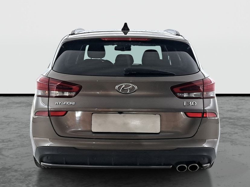 Hyundai i30, 2022