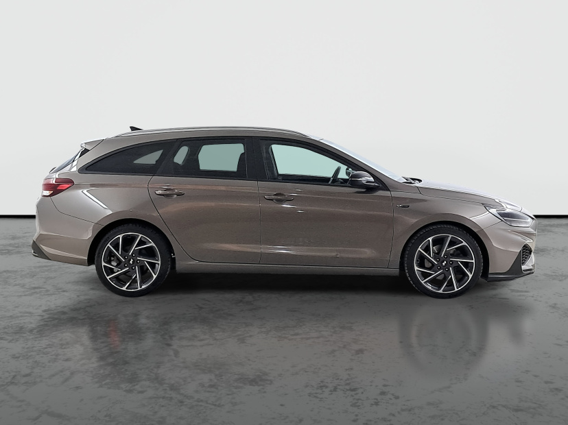Hyundai i30, 2022