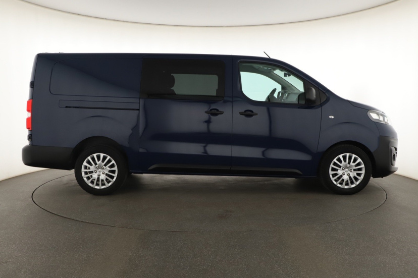 Opel Vivaro, 2021