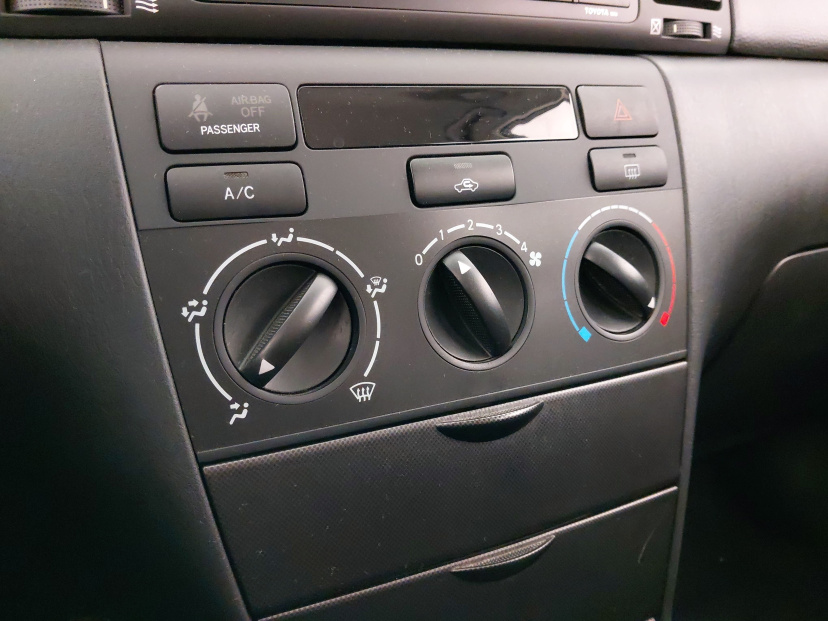 Toyota Corolla, 2005