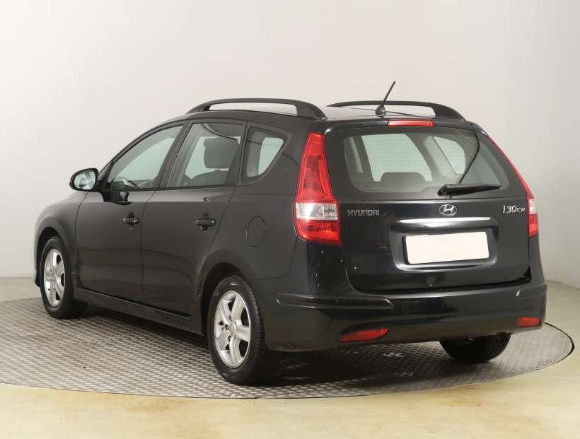 Hyundai i30, 2011
