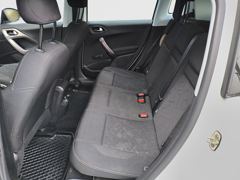 Peugeot 2008, 2016