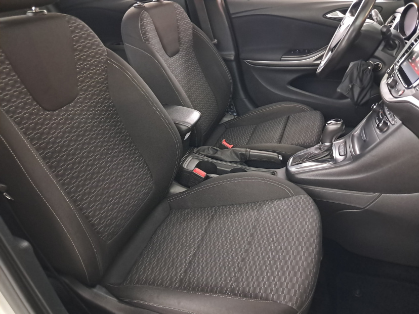 Opel Astra, 2019