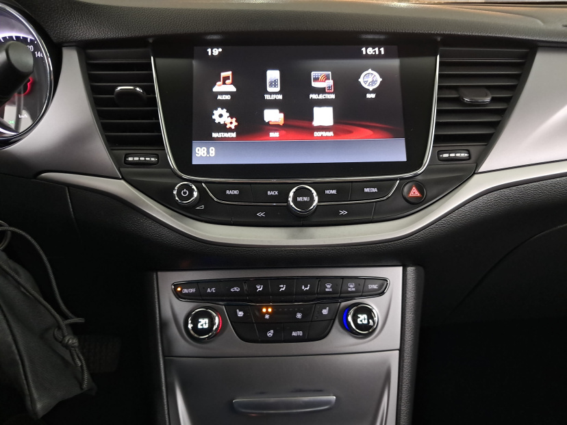 Opel Astra, 2019