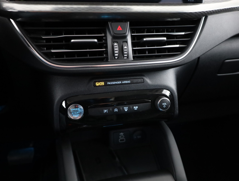 Ford Kuga, 2025