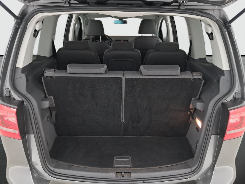 Volkswagen Touran, 2012