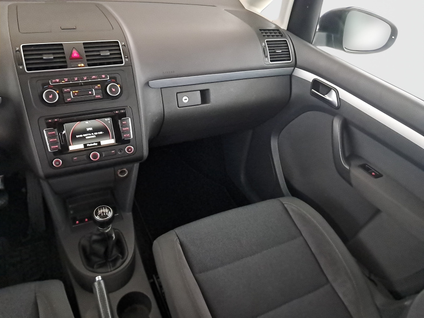 Volkswagen Touran, 2012