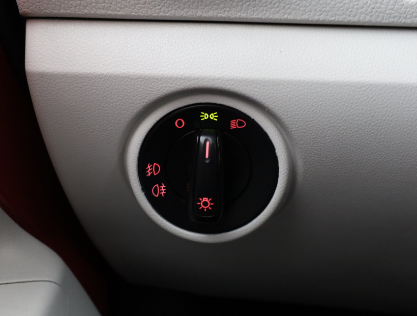 Volkswagen Up!, 2015