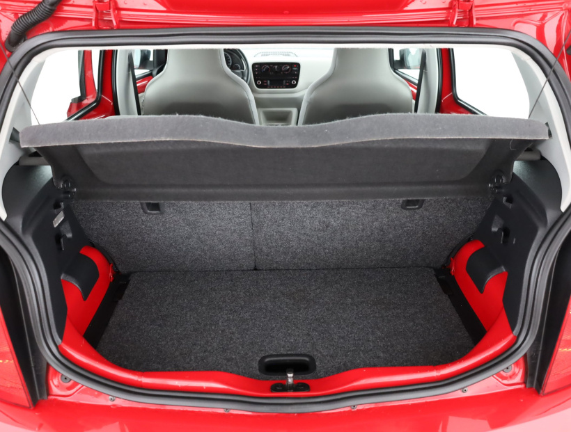 Volkswagen Up!, 2015
